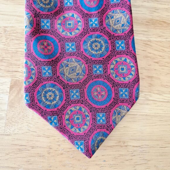 Vintage Yves Saint Laurent Made in USA Silk Crepe Medallion Geometric Neck-Tie - Picture 2 of 4